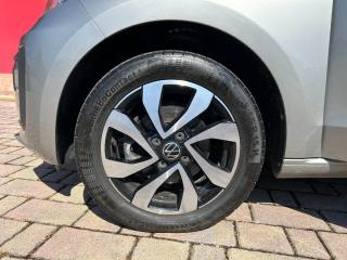 VOLKSWAGEN up! usata, con ESP