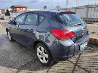 OPEL Astra usata, con Airbag