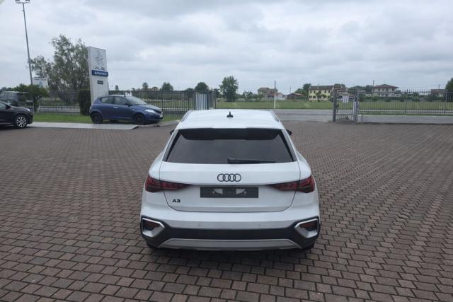 AUDI A3 usata, con Autoradio