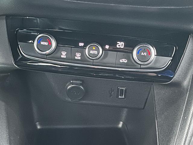 OPEL Corsa usata, con ESP