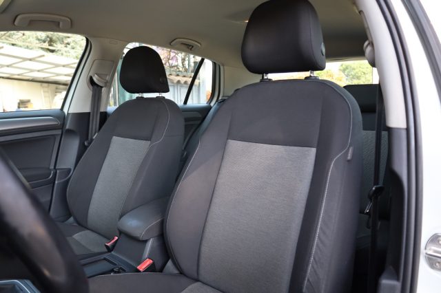 VOLKSWAGEN Golf usata, con Supporto lombare