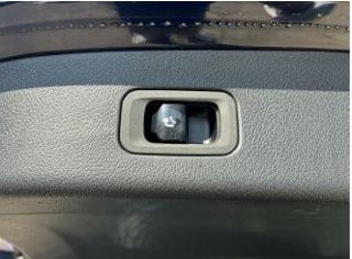 MERCEDES-BENZ GLC 300 usata, con Climatizzatore