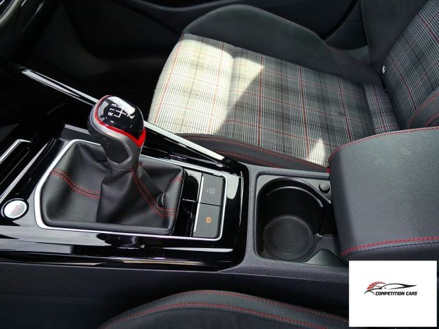 VOLKSWAGEN Golf usata, con ESP