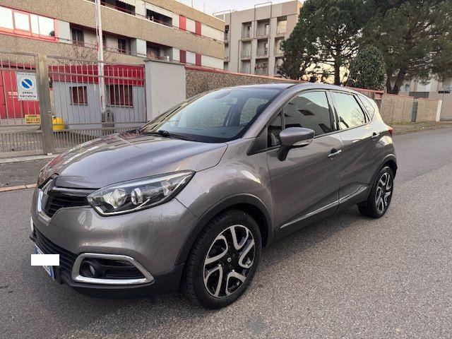 RENAULT Captur usata, con Airbag