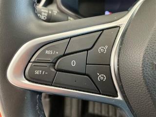 RENAULT Clio usata, con Hill holder