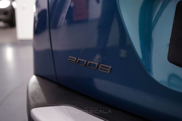 PEUGEOT 2008 usata, con Sensori di parcheggio posteriori
