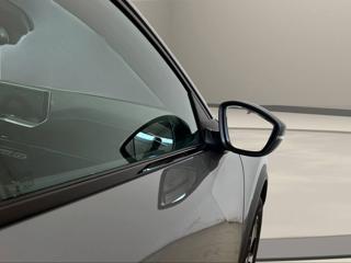 PEUGEOT 2008 usata, con Sensori di parcheggio anteriori