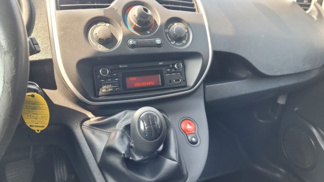 RENAULT Kangoo usata 14
