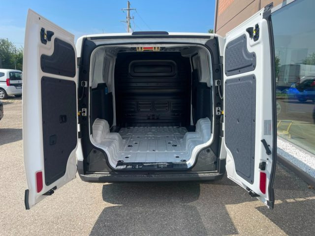 KIA PV5 Cargo usata, con Chiusura centralizzata