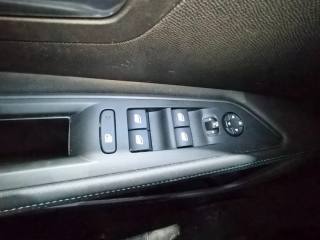 PEUGEOT 3008 usata, con Fari LED