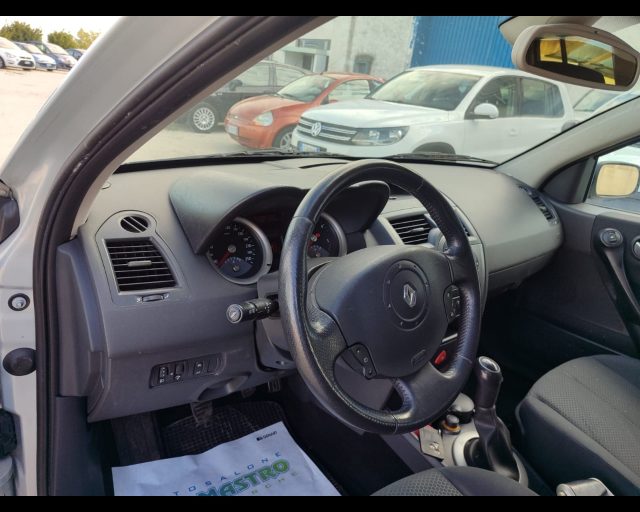 RENAULT Megane usata 21