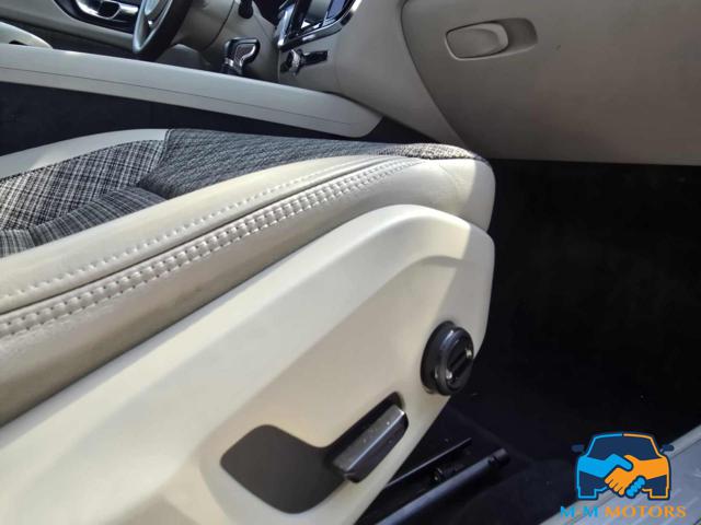 VOLVO V60 usata, con Volante in pelle