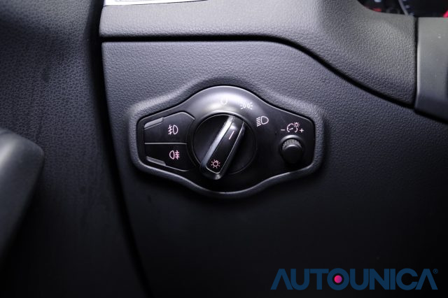 AUDI Q5 usata, con Sensori di parcheggio posteriori