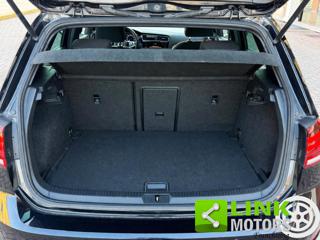 VOLKSWAGEN Golf usata, con Sistema di navigazione