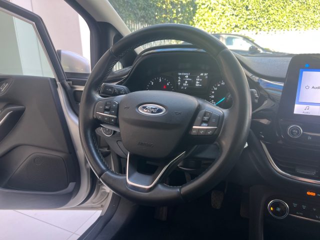FORD Fiesta usata, con Bluetooth