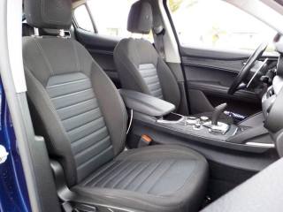 ALFA ROMEO Stelvio usata, con Sedile posteriore sdoppiato