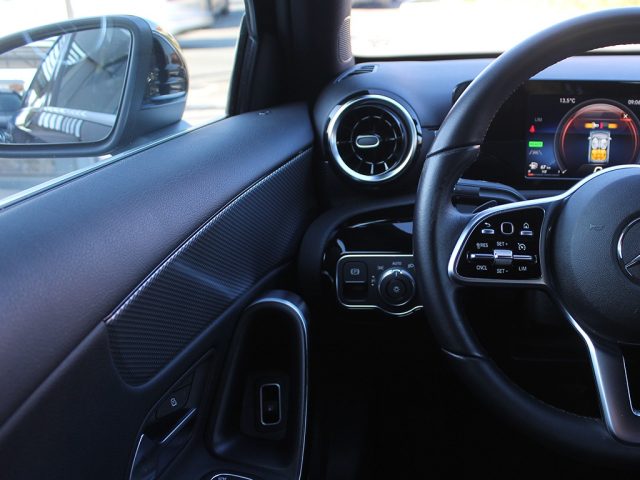 MERCEDES-BENZ A 250 usata, con USB