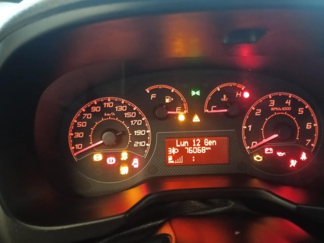 FIAT Fiorino usata 11