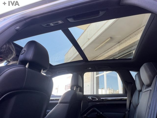 PORSCHE Cayenne usata 16