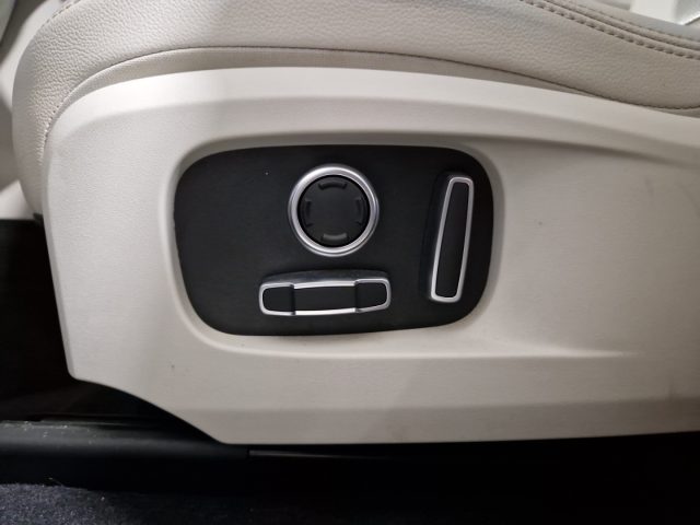 JAGUAR F-Pace usata, con USB