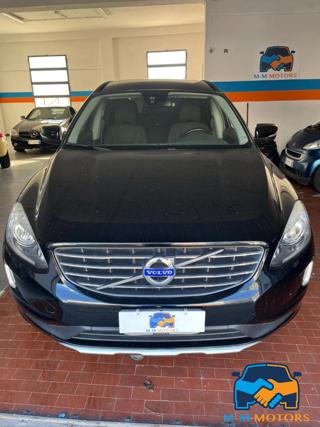 VOLVO XC60 D3 Geartronic R-design Momentum