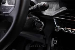 PEUGEOT 2008 usata, con Touch screen