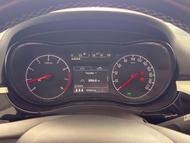 OPEL Corsa usata, con Specchietti laterali elettrici