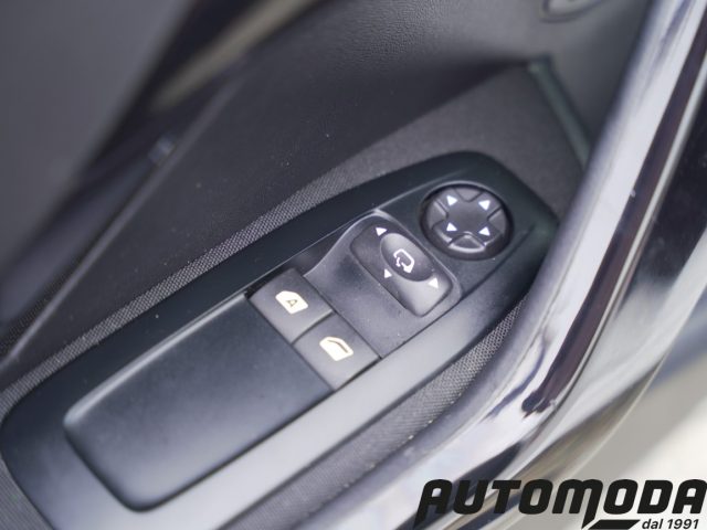PEUGEOT 208 usata, con Bluetooth