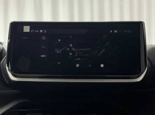 PEUGEOT 2008 usata, con Sensori di parcheggio posteriori