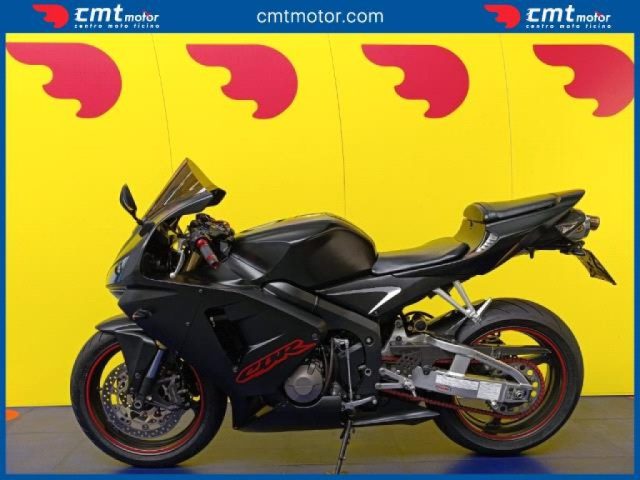 HONDA CBR 600 RR usata 2