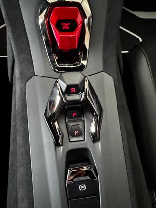 LAMBORGHINI Huracan usata 22