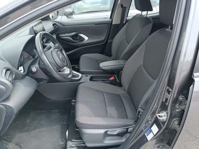 TOYOTA Yaris usata, con Autoradio
