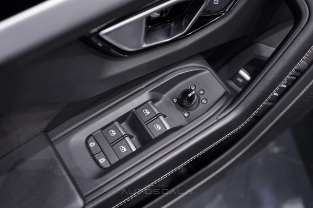 LAMBORGHINI Urus usata, con Vetri oscurati
