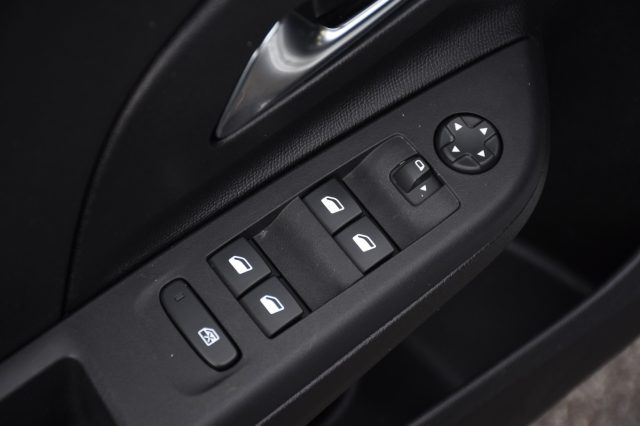 OPEL Corsa usata, con Sistema di navigazione