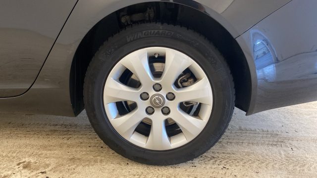OPEL Insignia usata, con Isofix
