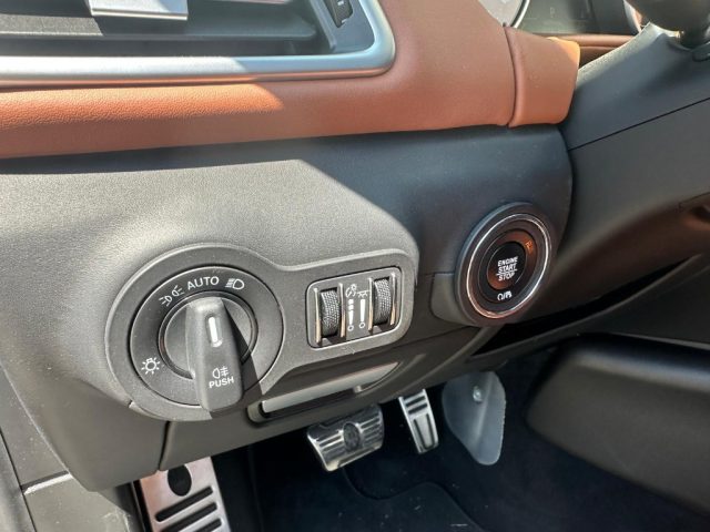 MASERATI Ghibli usata, con Climatizzatore