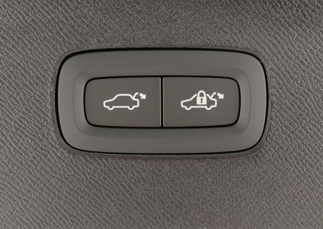 VOLVO XC90 usata, con Specchietti laterali elettrici