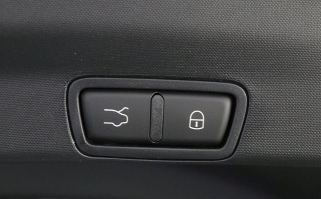 ALFA ROMEO Stelvio usata, con Interni in pelle