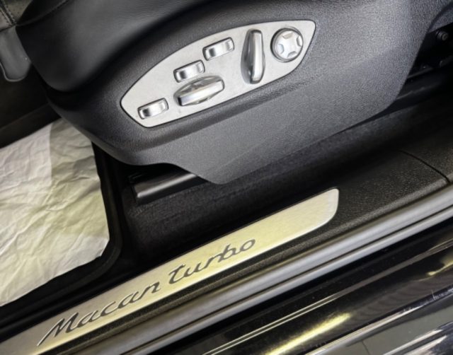 PORSCHE Macan usata, con Interni in pelle