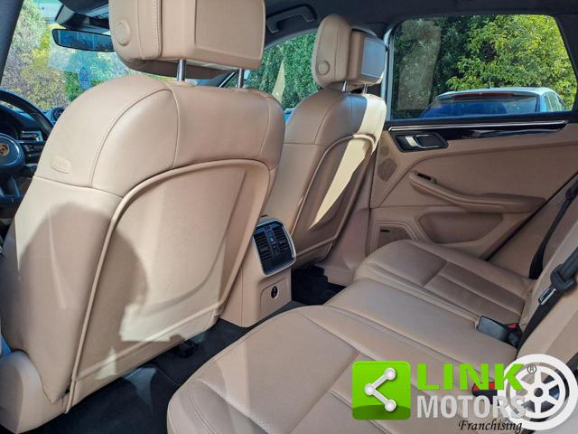 PORSCHE Macan usata, con Specchietti laterali elettrici