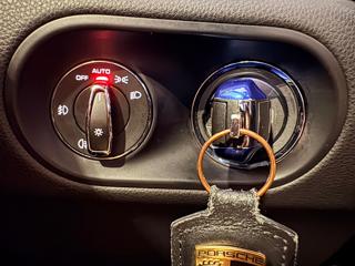 PORSCHE Macan usata, con Fendinebbia