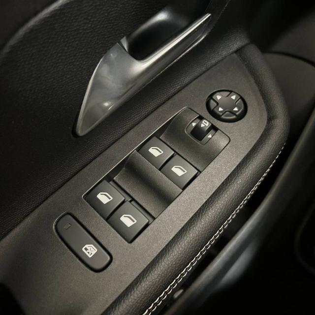 OPEL Mokka-e usata, con Controllo vocale