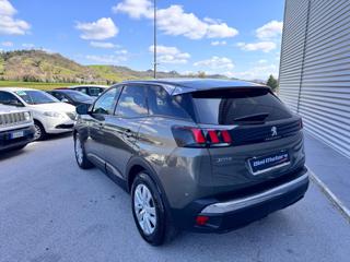 PEUGEOT 3008 usata, con Boardcomputer