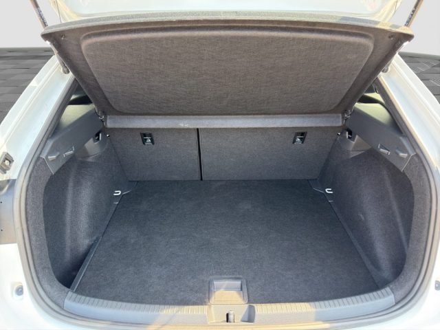 VOLKSWAGEN Taigo usata 13
