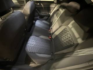 VOLKSWAGEN Taigo usata, con USB