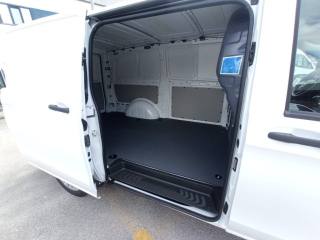 MERCEDES-BENZ Vito usata, con Cruise Control