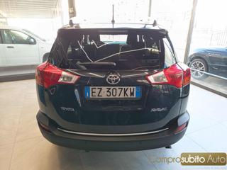 TOYOTA RAV 4 MY23 usata, con Autoradio