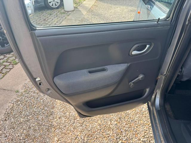 OPEL Agila usata, con Specchietti laterali elettrici