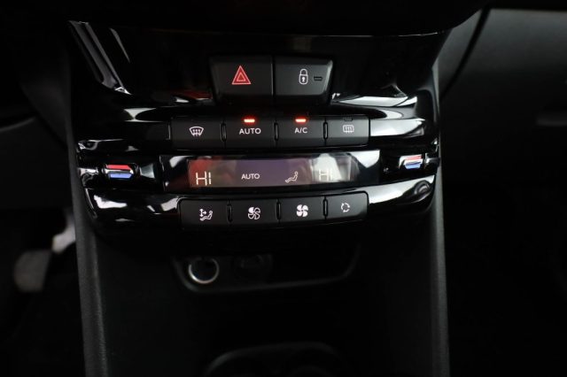 PEUGEOT 2008 usata 10