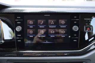 VOLKSWAGEN Taigo usata, con Schermo multifunzione interamente digitale